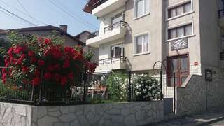 Гостевой дом Mira Guest House Добриниште-0